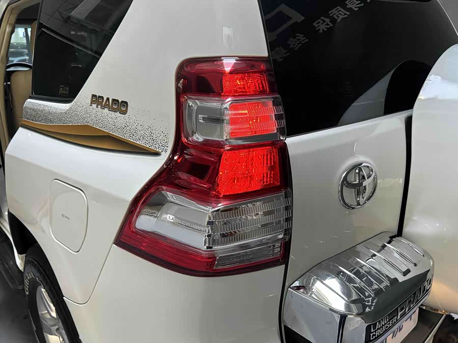 Toyota Prado (Imported) 2014 car image #17