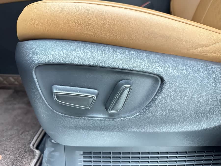 丰田 埃尔法 2023 汽车图片 #17