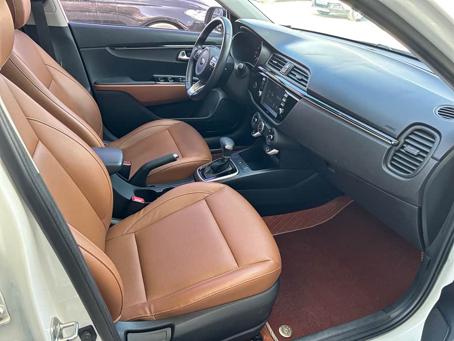 Kia Rio Cross 2018 صورة سيارة #17