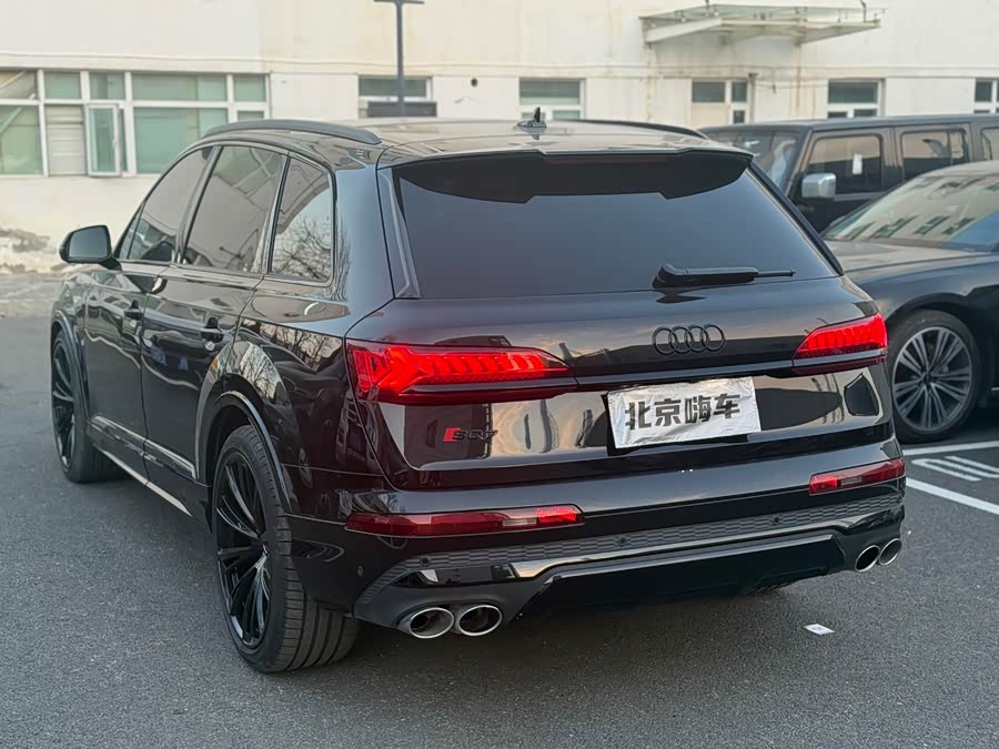 Audi SQ7 2024 #17 Audi SQ7 2024 car image #17
