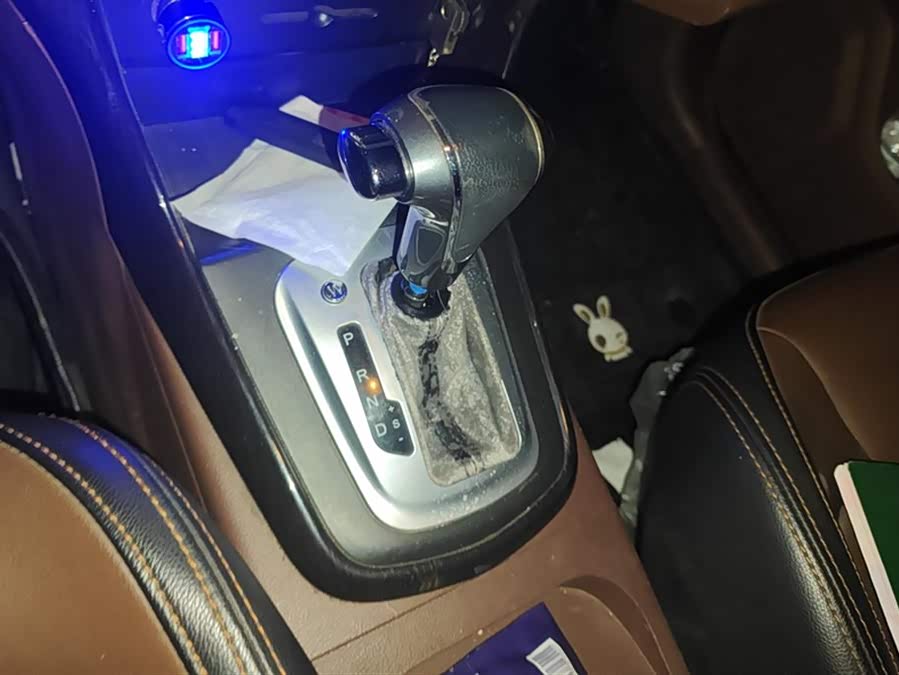 Forthing SX6 2017 #17 Forthing SX6 2017 صورة سيارة #17