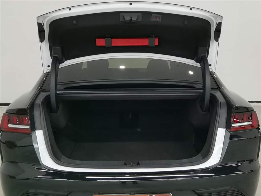 BYD Han 2021 car image #17