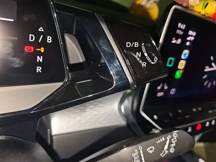 Volkswagen ID.6 X 2022 car image #17