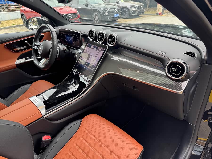 Mercedes-Benz GLC Coupe 2024 #17 Mercedes-Benz GLC Coupe 2024 صورة سيارة #17