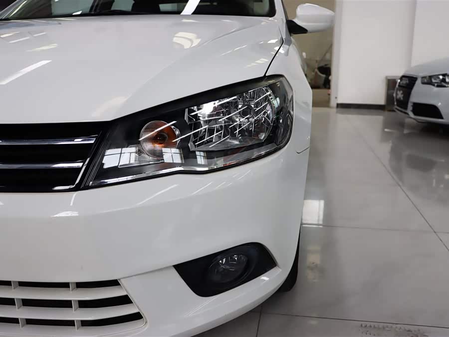Jetta Jetta 2013 car image #17