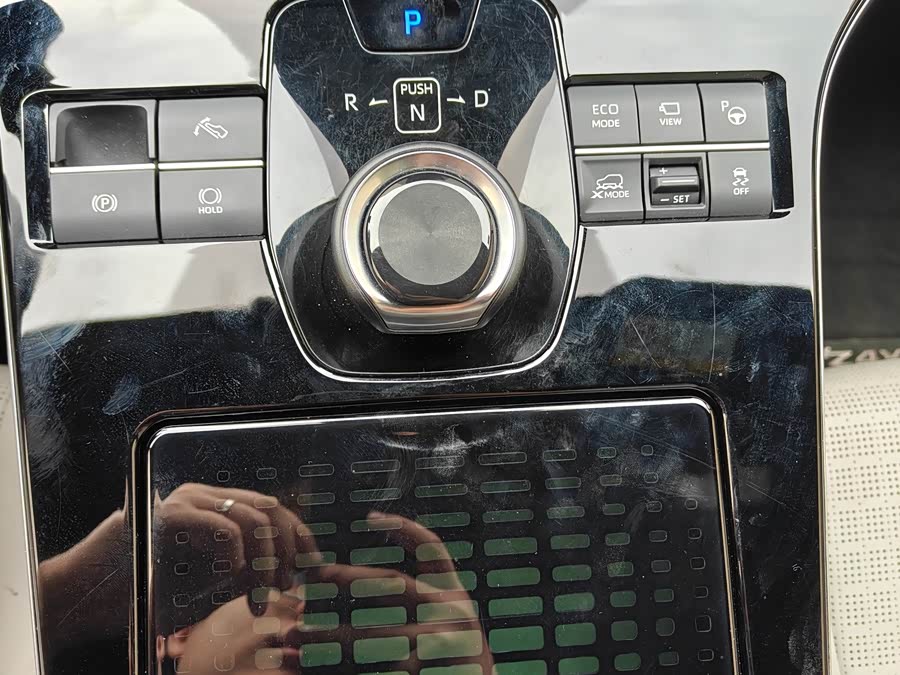 Toyota bZ4X 2022 immagine di auto #17