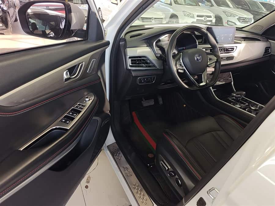 Changan CS75 2019 car image #17