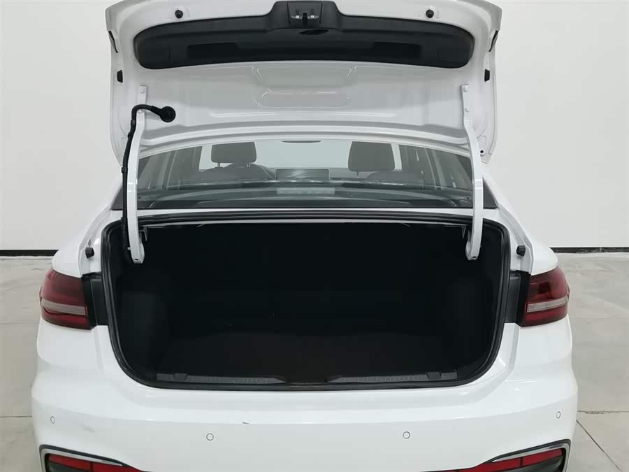 Volkswagen Lavida 2022 car image #17