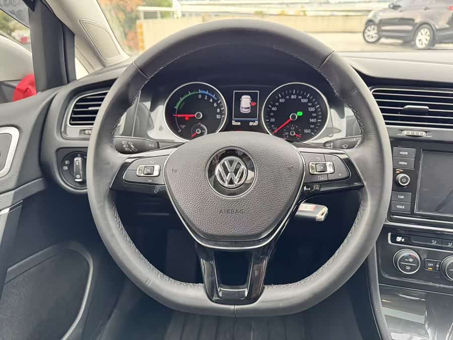Volkswagen Golf Pure Electric 2021 imagen de coche #17