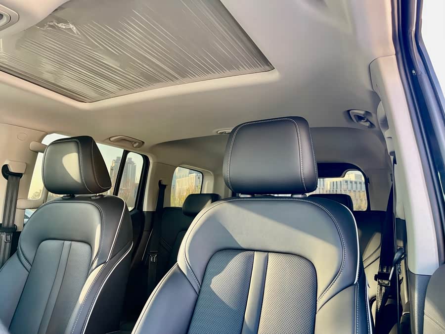 Tank 300 2023 car image #17