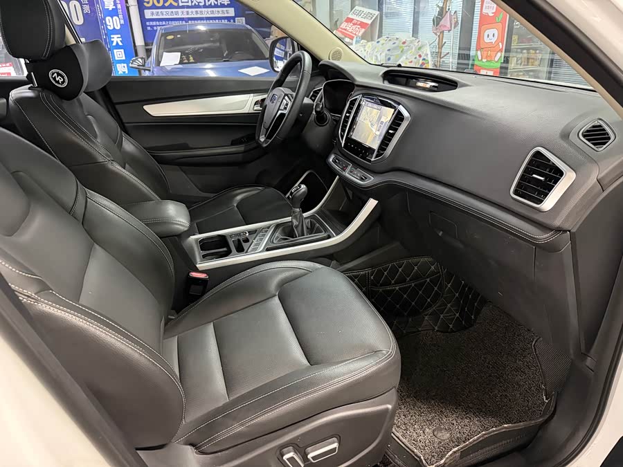 GEELY Vision X6 2019 car image #17