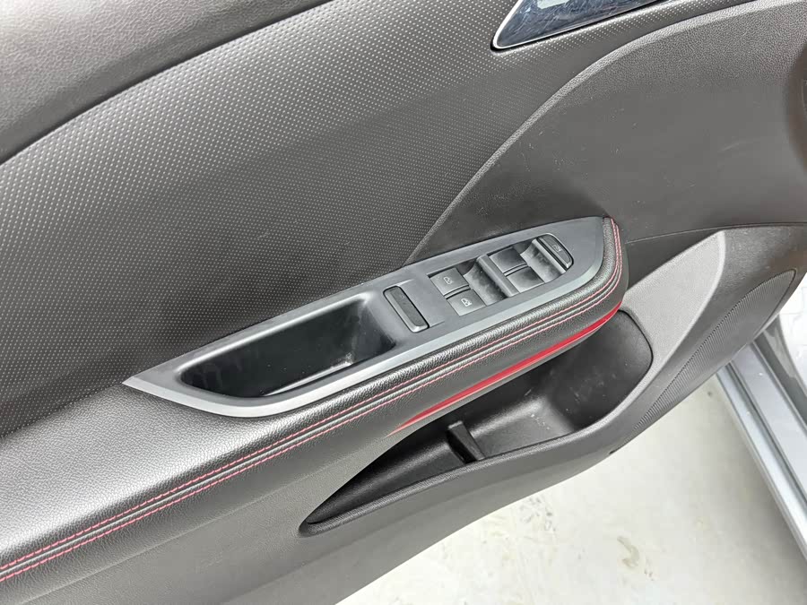 雪佛兰 科鲁泽 2019 汽车图片 #17