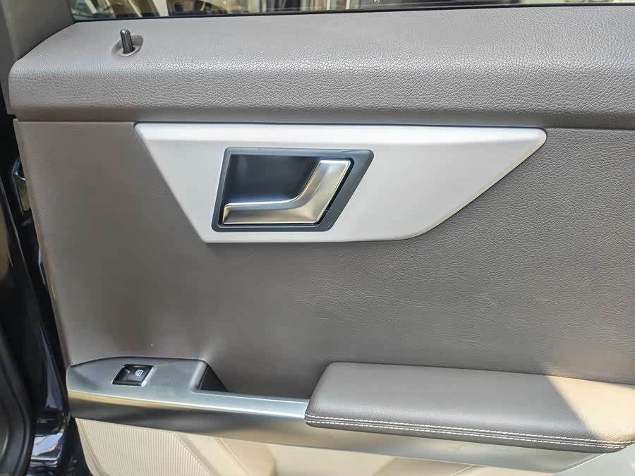 Mercedes-Benz GLK Class 2015 immagine di auto #17