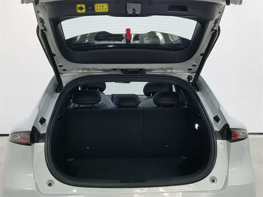 Deepal S05 2024 car image #17