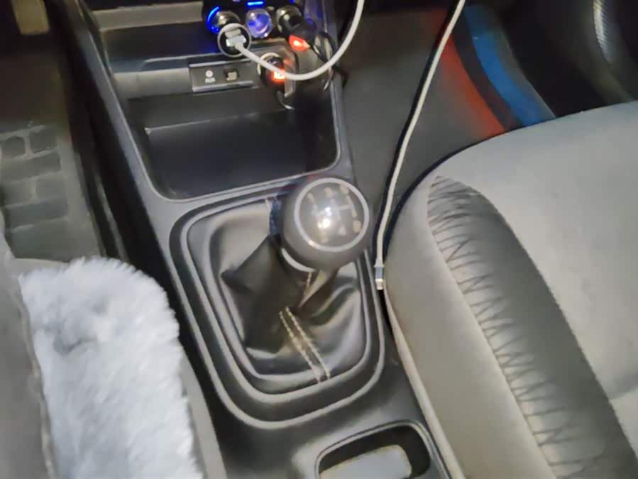 起亚 焕驰 2018 汽车图片 #17