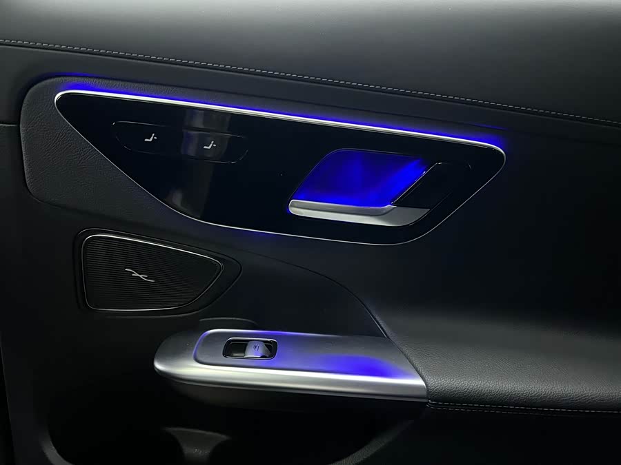Mercedes-Benz C Class 2023 image de voiture #17