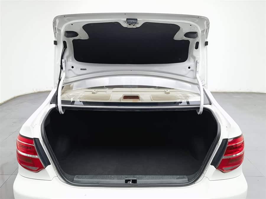 Toyota Corolla (Classic) 2015 #17 Toyota Corolla (Classic) 2015 immagine di auto #17