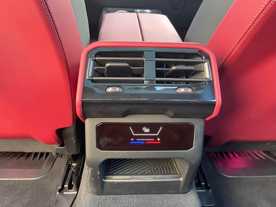 BMW i5 2025 immagine di auto #17