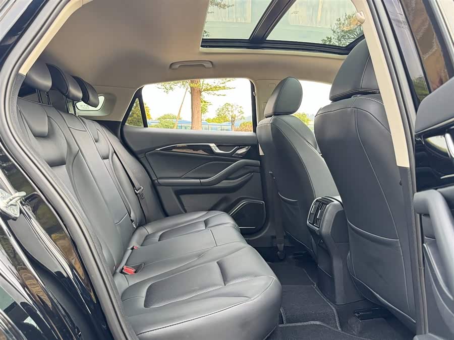 奔腾 奔腾B70 2023 汽车图片 #17