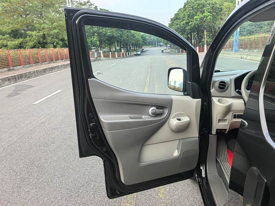 日产 日产NV200 2015 汽车图片 #17