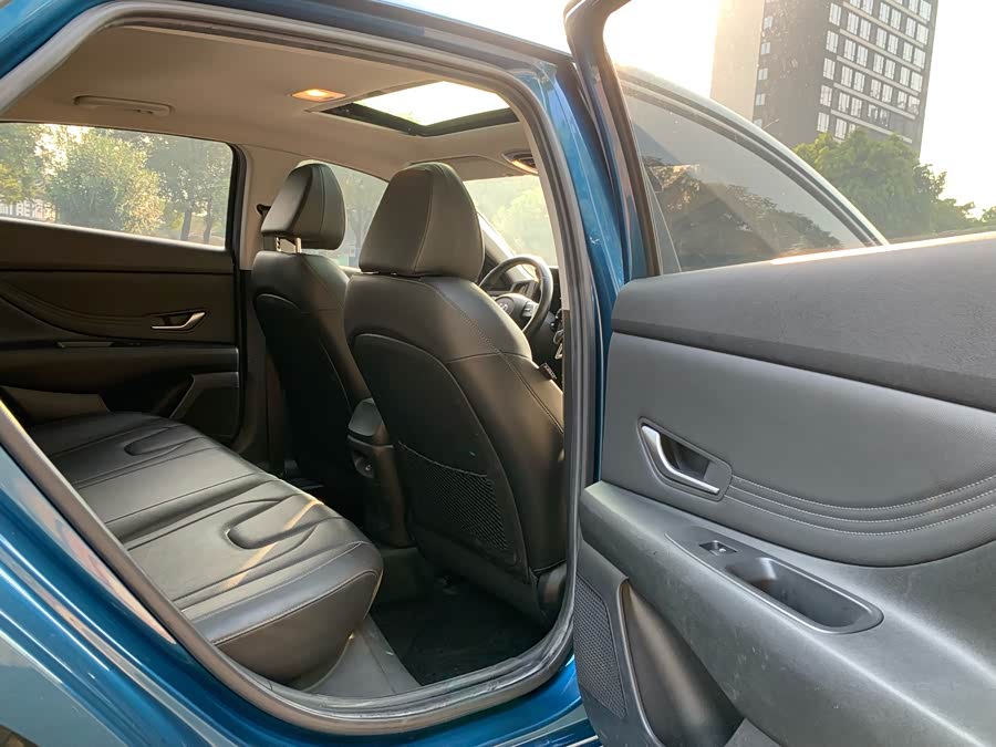 Hyundai Elantra 2020 immagine di auto #17