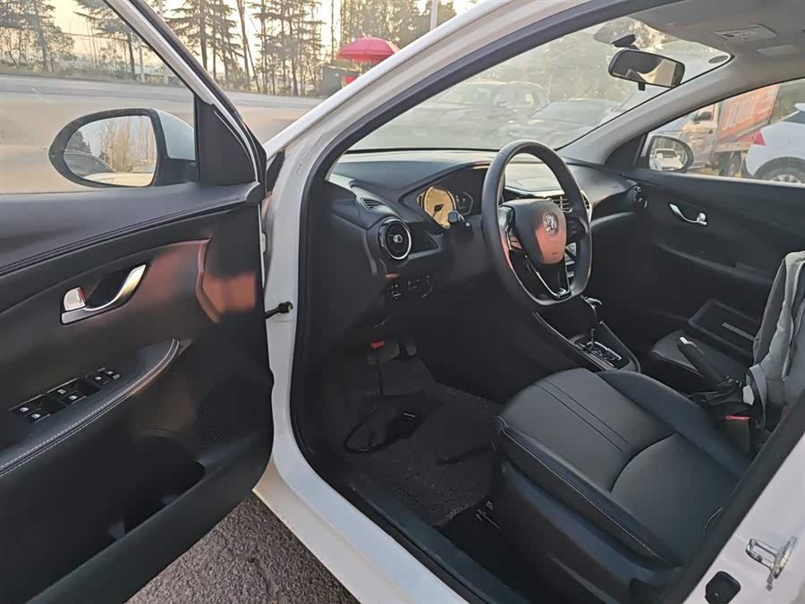 Changan Alsvin 2021 #17 Changan Alsvin 2021 car image #17