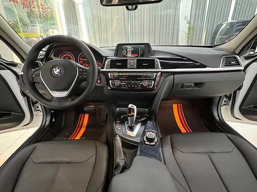 BMW 3 Series 2016 car image #17