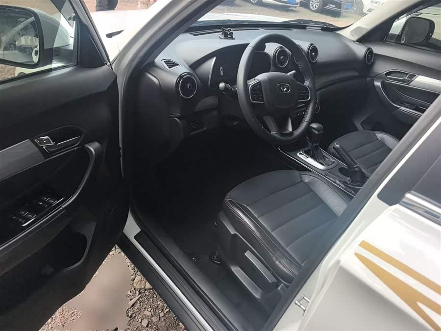 Kaiyi X3 2018 car image #17