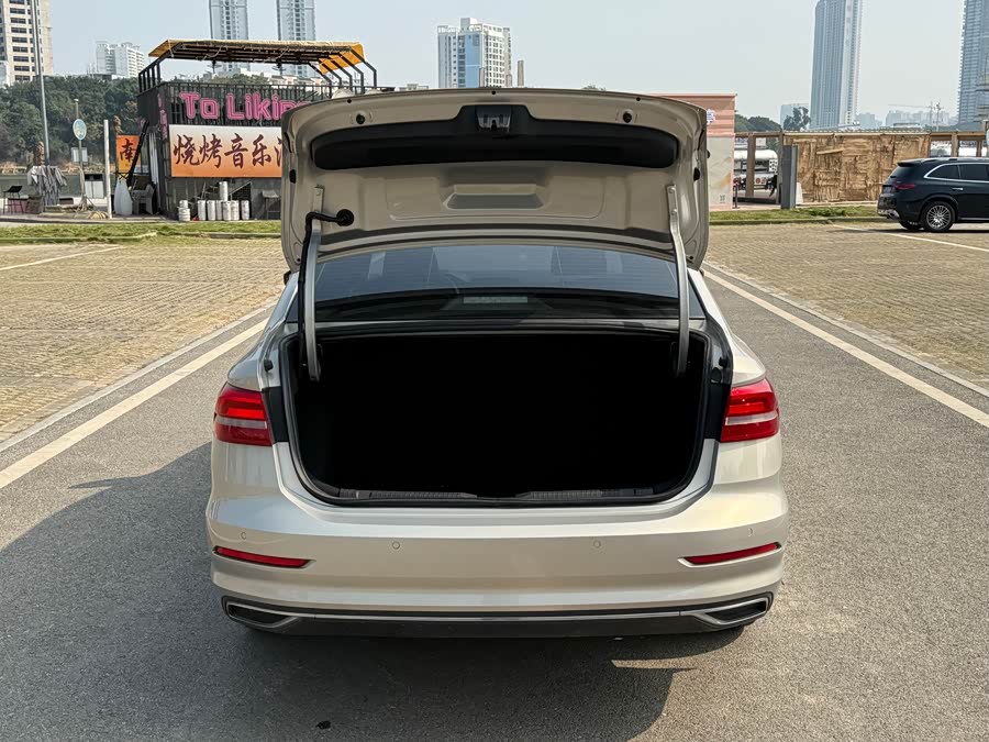 Volkswagen Lavida 2020 car image #17