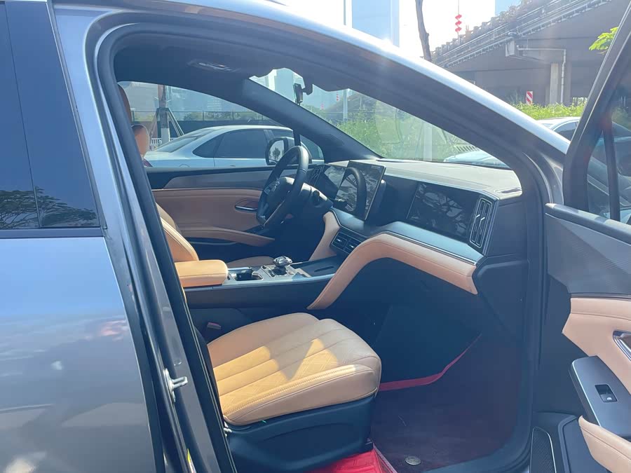 BYD SongL DM-i 2024 car image #17