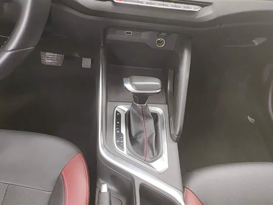 GEELY Vision X3 2021 car image #17