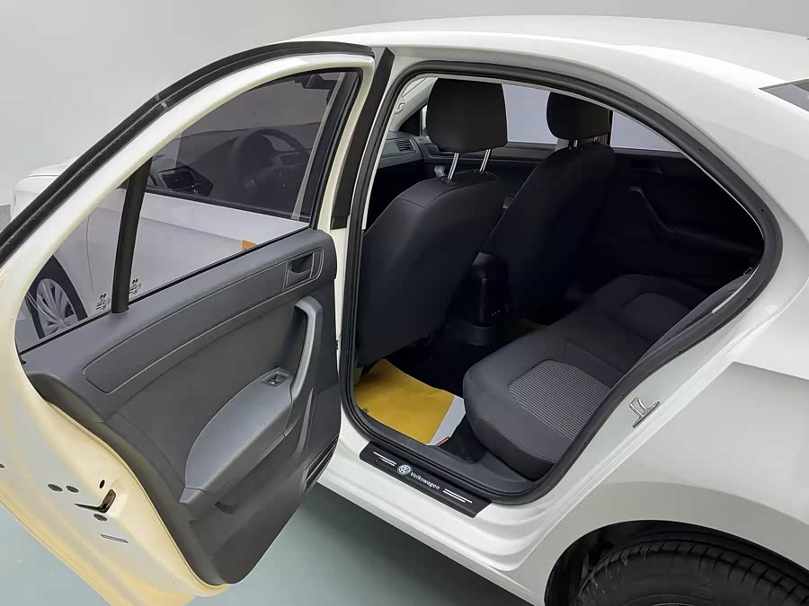 Volkswagen Santana 2021 immagine di auto #17