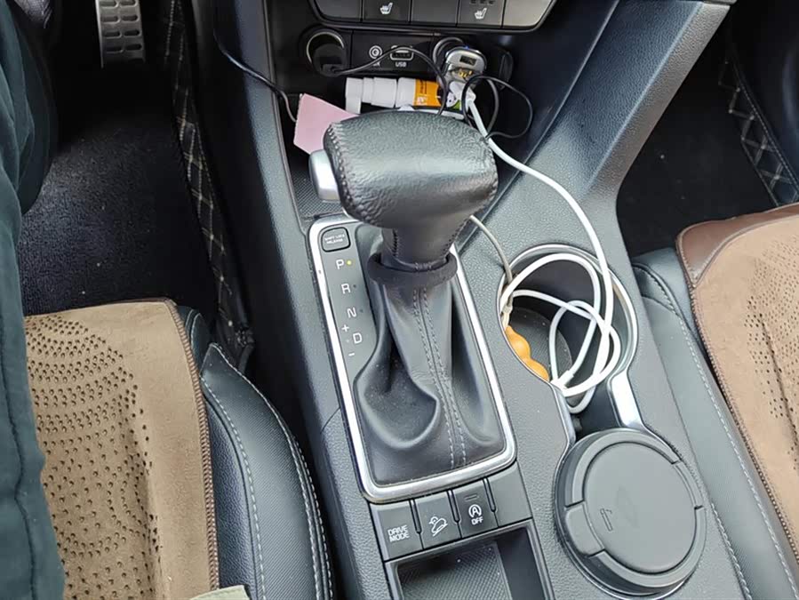 Kia KX5 2016 car image #17