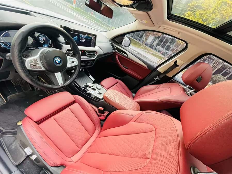 BMW iX3 2023 car image #17