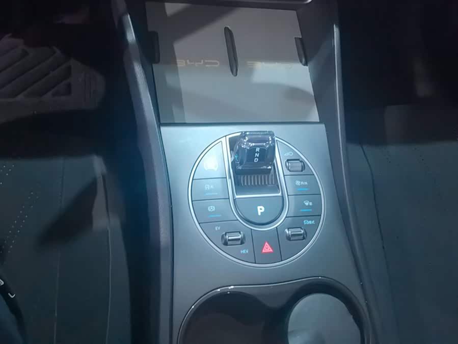 BYD Seal 05 DM-i 2025 car image #17