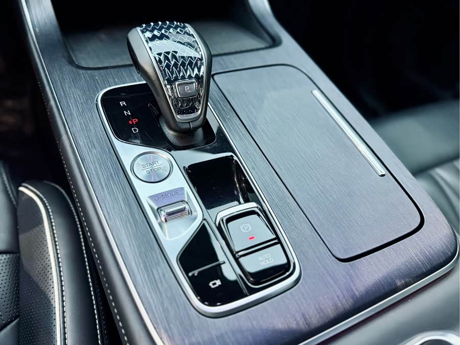 GAC Trumpchi GS8 2022 #17 GAC Trumpchi GS8 2022 car image #17