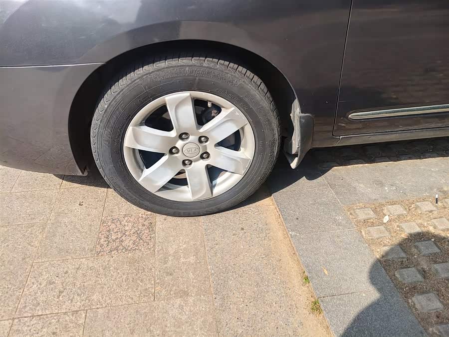 起亚 佳乐 2008 汽车图片 #17