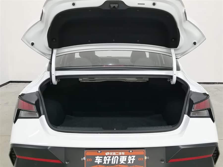 Hyundai Elantra 2024 car image #17