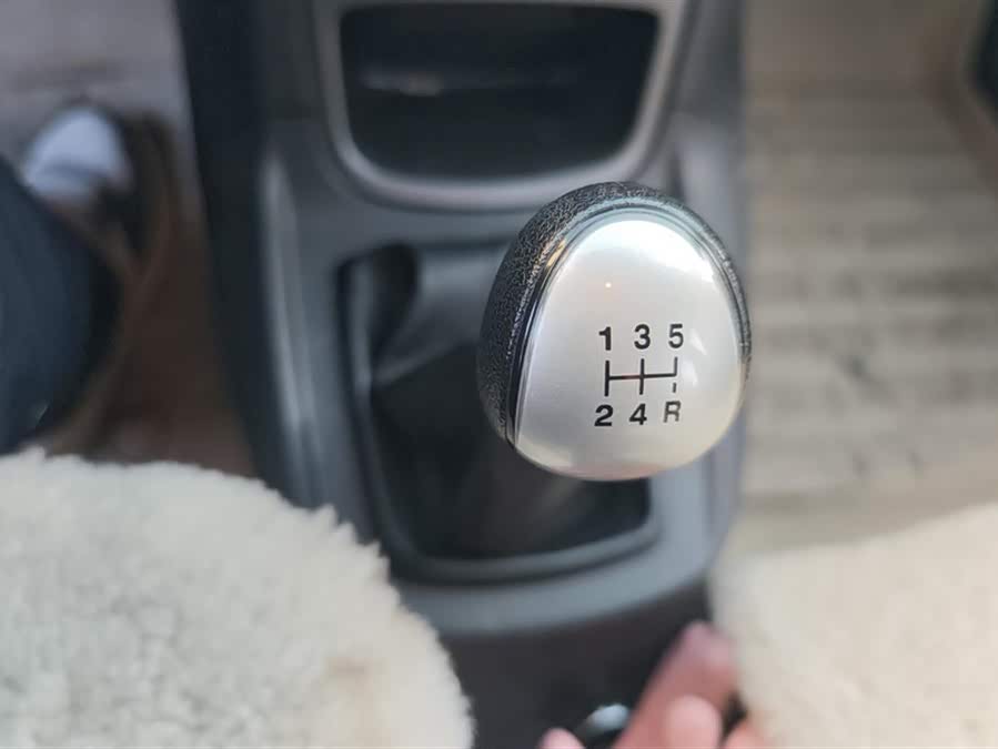 Ford Fiesta 2013 صورة سيارة #17