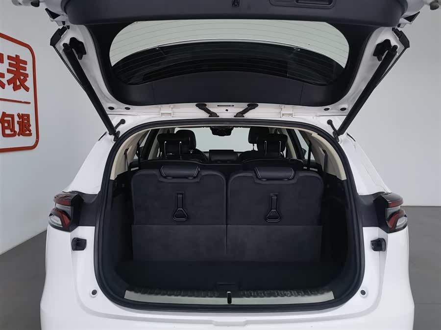 BYD Tang 2018 car image #17