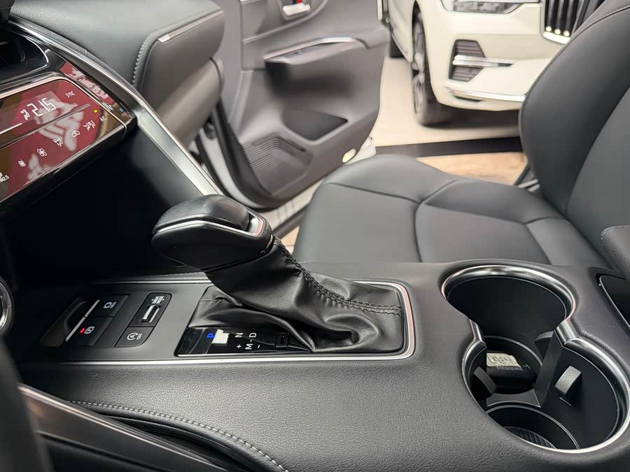 Toyota Venza 2024 imagem de carro #17