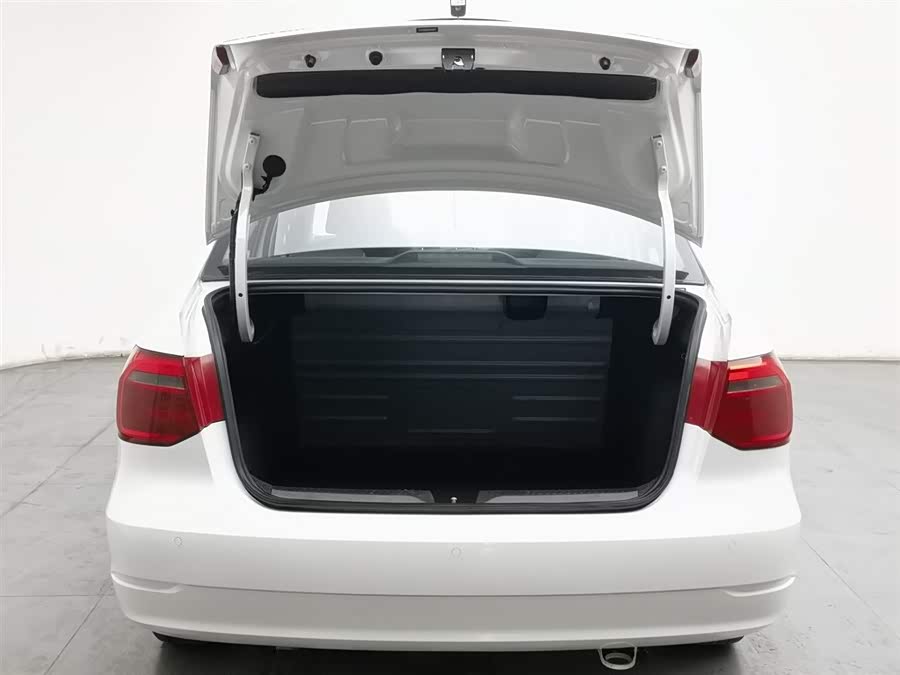 Volkswagen Jetta 2015 immagine di auto #17