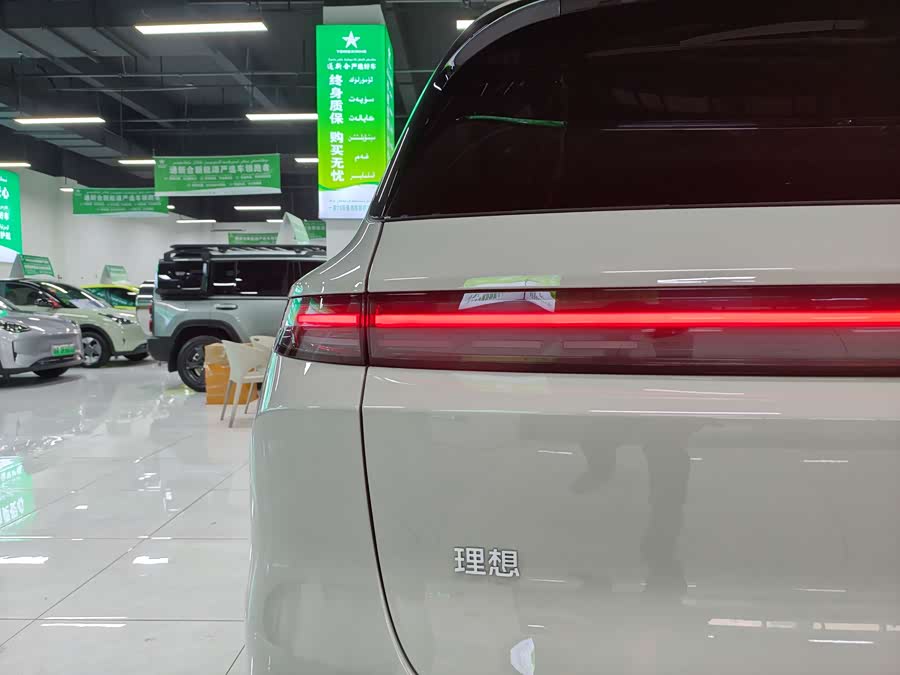 Li L6 2025 imagen de coche #17