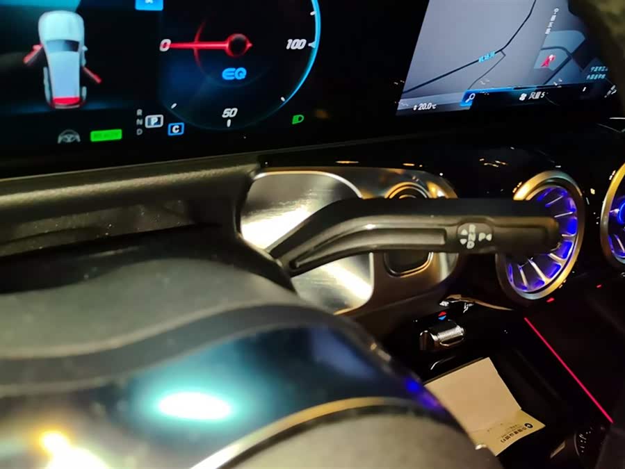 Mercedes-Benz EQB Class 2022 #17 Mercedes-Benz EQB Class 2022 car image #17