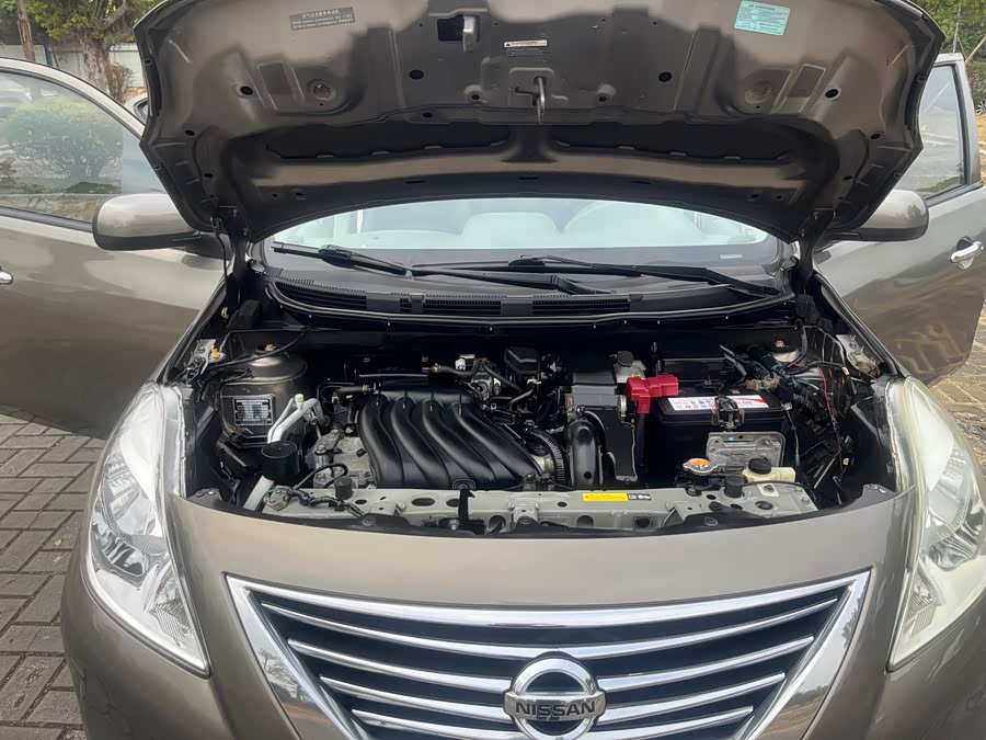 Nissan Sunny 2012 #17 Nissan Sunny 2012 car image #17