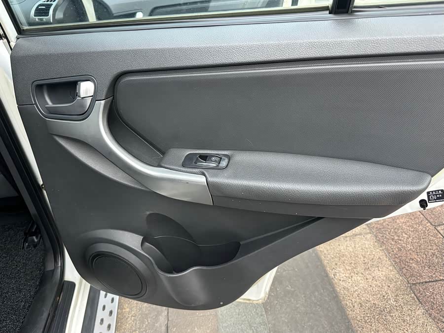 奇瑞 瑞虎3 2014 汽车图片 #17