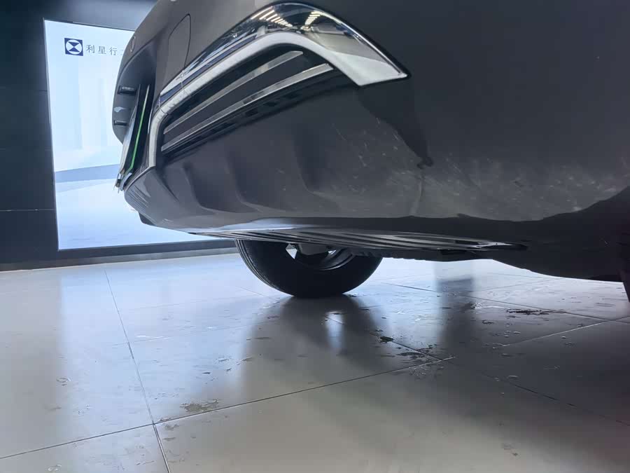 Mercedes-Benz EQA Class 2024 immagine di auto #17