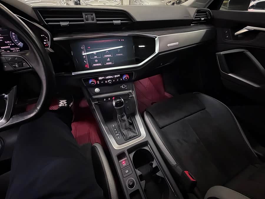 Audi Q3 2020 immagine di auto #17
