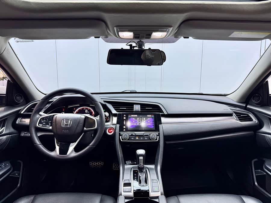 Honda Civic 2020 car image #17