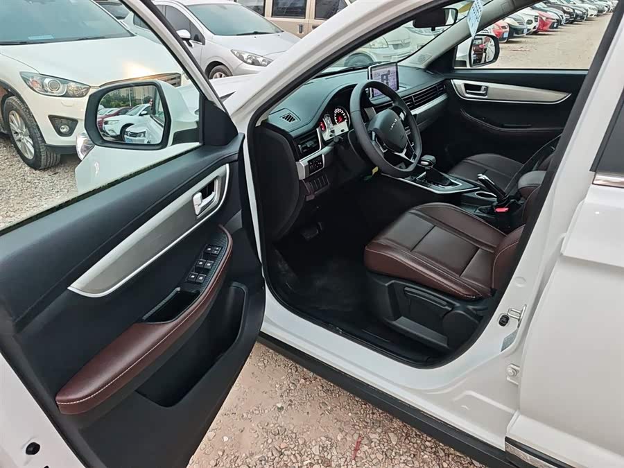 Forthing T5 2024 #17 Forthing T5 2024 immagine di auto #17